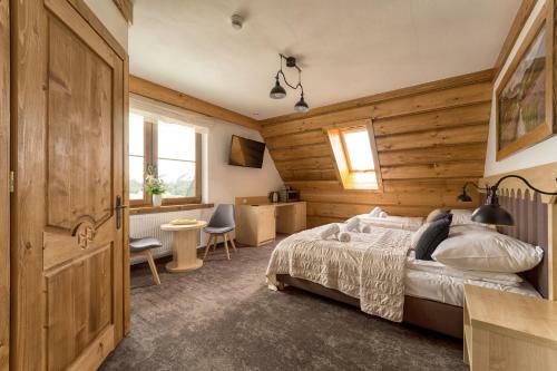Hostal Karcma Hajnos Pokoje
