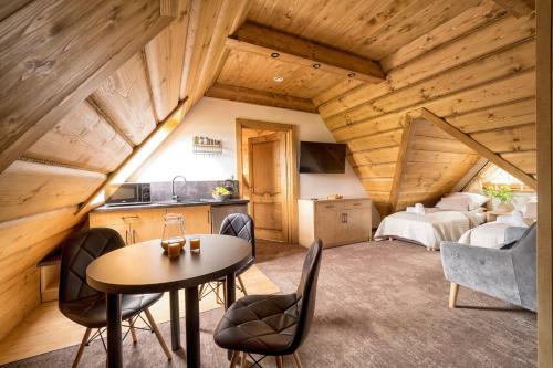 Hostal Karcma Hajnos Pokoje