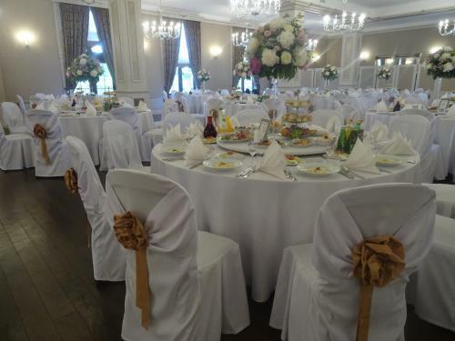 Hotel Pa?ac W Konarach