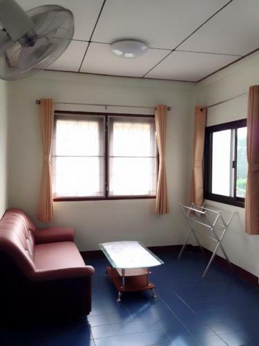 Hostal Plaifah Bungalow Koh Sichang