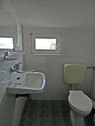 Hostal Guest Rooms Casa Luba