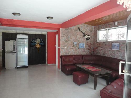 Hostal Guest Rooms Casa Luba