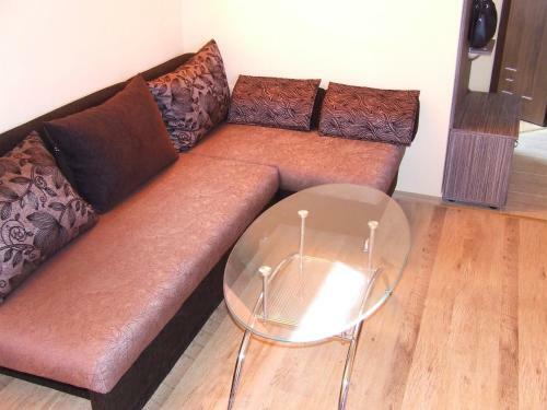 Hostal Asparuhov Guest Rooms And Apartments
