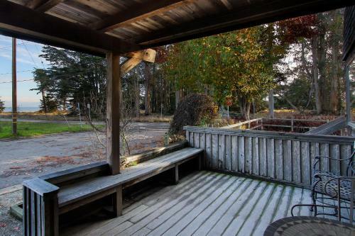 202 Pelton Ave Home