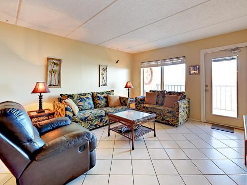 Apartamento 4400 Gulf Blvd Condo Unit 406