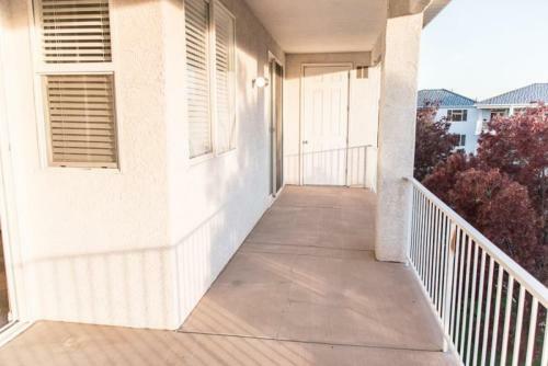 1714 Lp Elevator Access, Pack N` Play, High Chair, Stroller, Games, Pool Views And More