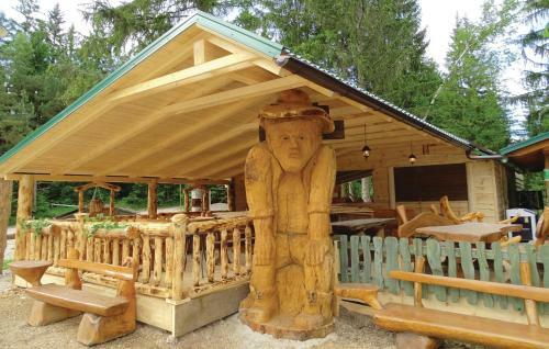 Three-bedroom Holiday Home In Nova Vas