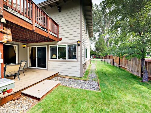 474 Capri Dr Home