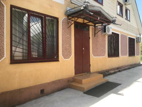 Hostal Guest House Mahadzhirov