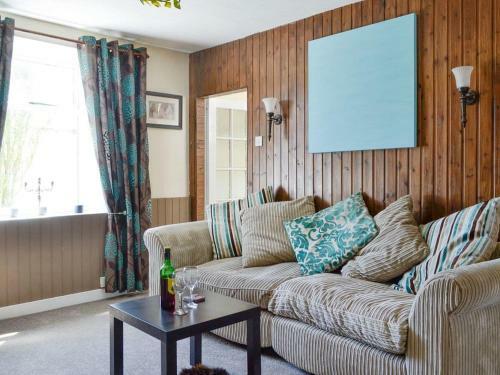 South Cross Slacks Farmhouse