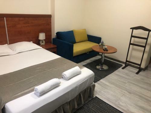 Hostal Guest Rooms Donovi