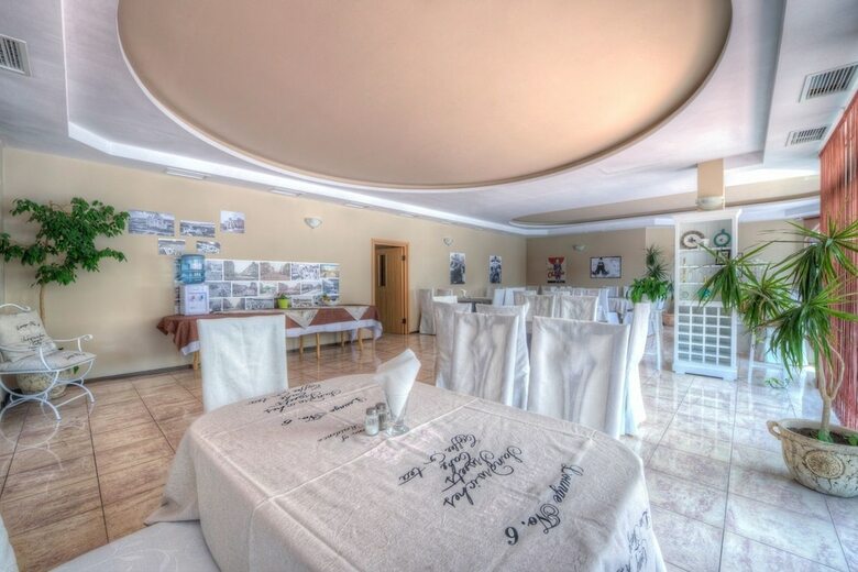 Alekta Hotel