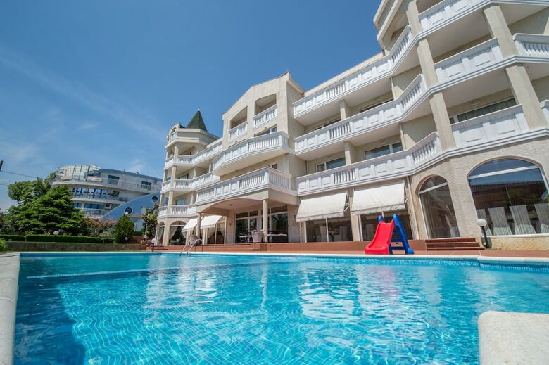 Alekta Hotel