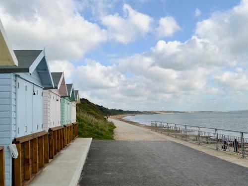 Between The Quay And The Sea