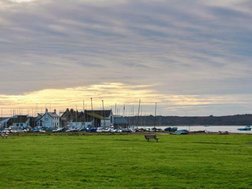 Between The Quay And The Sea