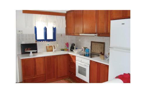 Two-bedroom Holiday Home In Melissi