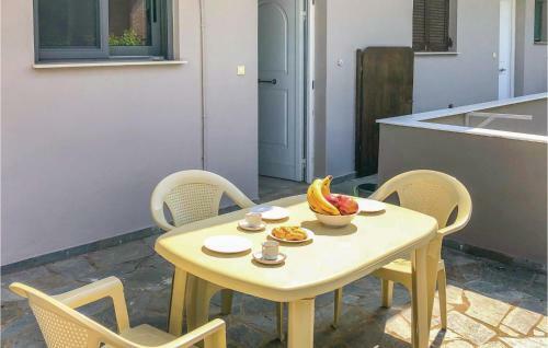 Two-bedroom Apartment In Corinth