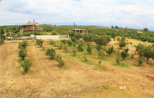 Four-bedroom Holiday Home In Ancient Sikyona