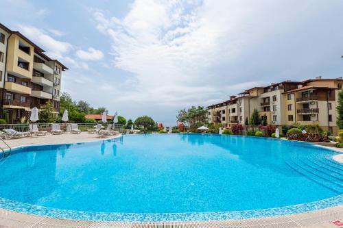 Hotel Garden Of Eden Complex