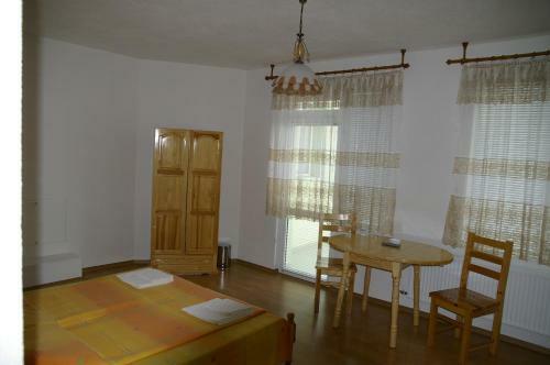 Hostal Karadzhovy Guest House