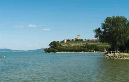 Two-bedroom Apartment In C. Del Lago (Pg)
