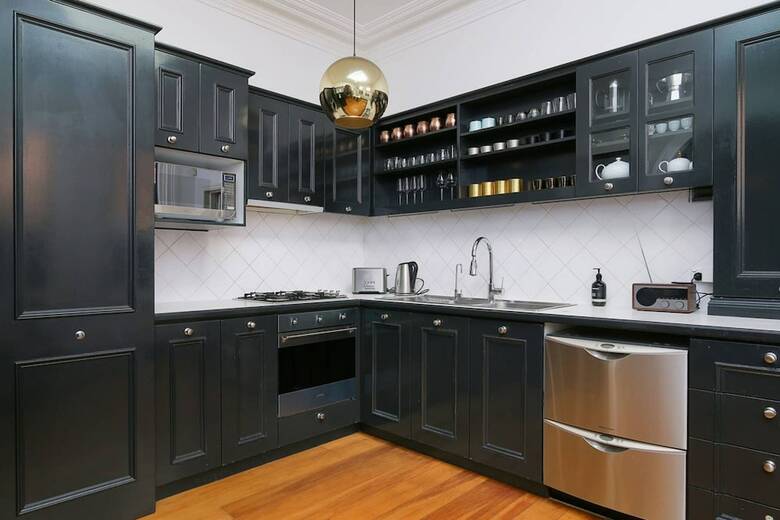 Designer 2 Bedroom House With Garden In Northbridge