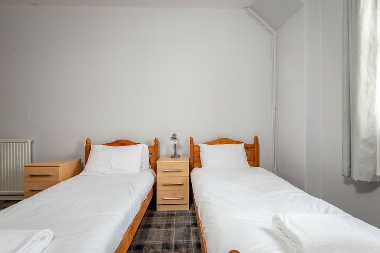 Apartamentos Bakers House Near Elie Beach