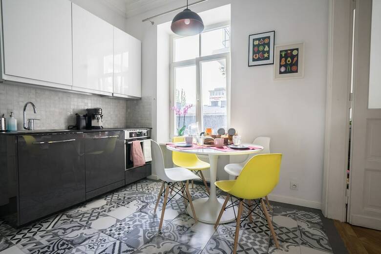 Oomph Warsaw Central Elegant Apartment