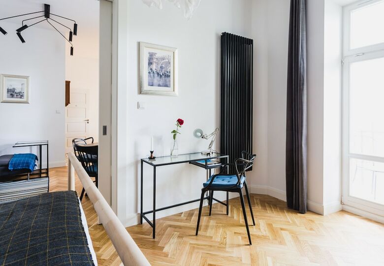 Oomph Warsaw Central Elegant Apartment