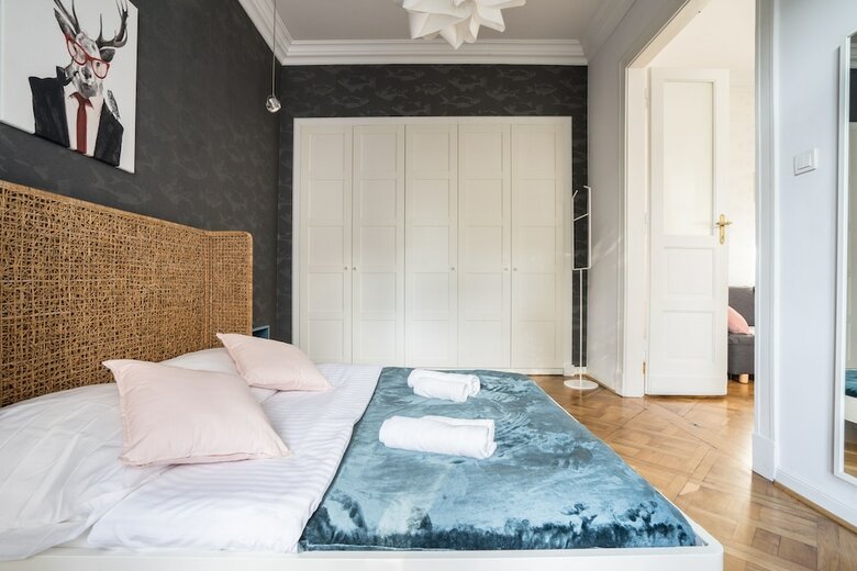 Oomph Warsaw Central Elegant Apartment