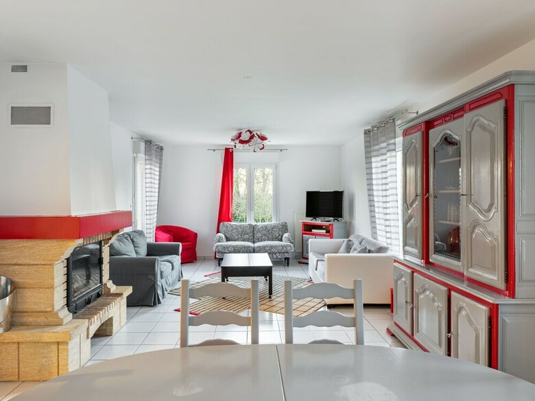 Tranquil Holiday Home In Englesqueville-la-percee With Garden