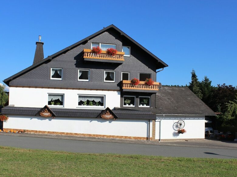 Cozy Apartment With Private Terrace In Sauerland