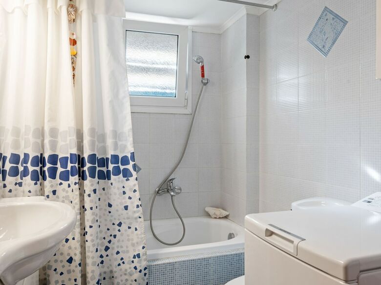 Tasteful Apartment In Athens With Air-conditioning