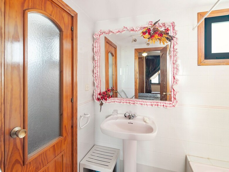 Lovely Apartment In Roquetas de Mar With Balcony