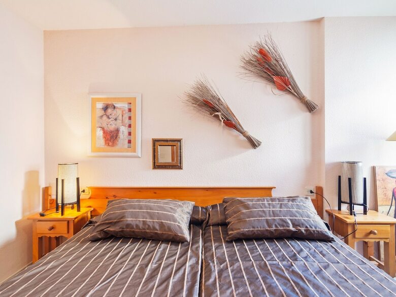 Lovely Apartment In Roquetas de Mar With Balcony