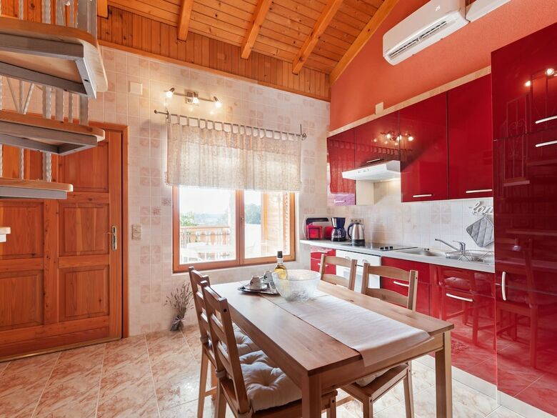 Cabana Lavish Apartment In Polaca With Swimming Pool