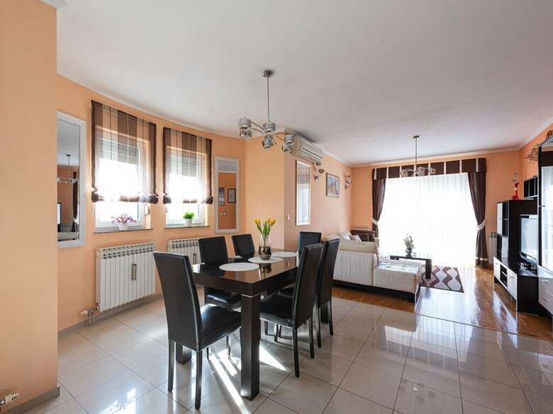 Trendy Holiday Home In Zadar With Balcony