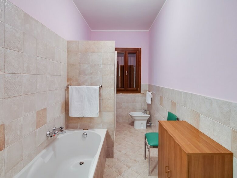 Spacious Villa In Tavullia With Swimming Pool