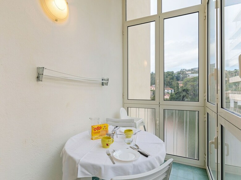 Cosy Holiday Home In Sanremo With Balcony