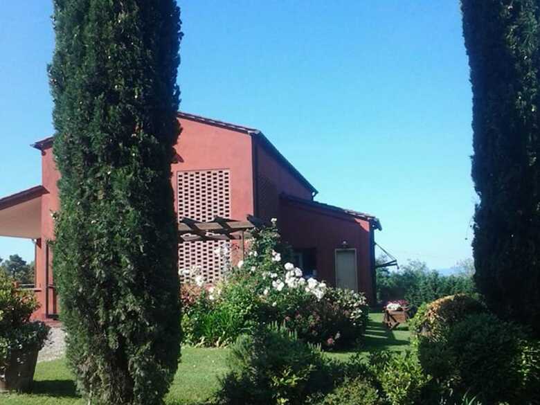 Lush Apartment In Castelfiorentino With Swimming Pool