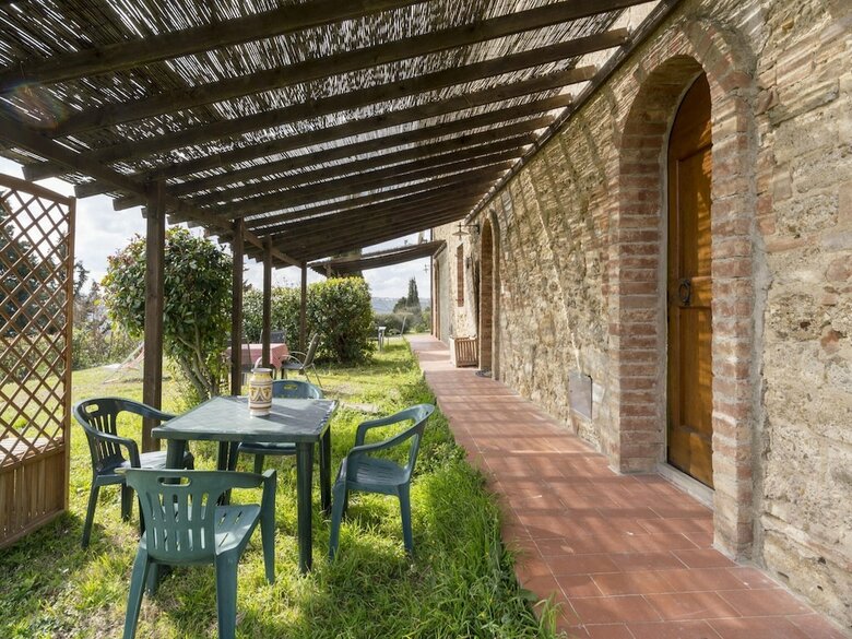 Attractive Villa In Montespertoli With Swimming Pool