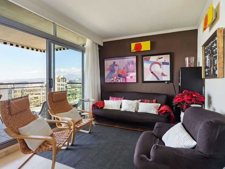 Apartamento Elegant Holiday Home In Benidorm With Swimming Pool