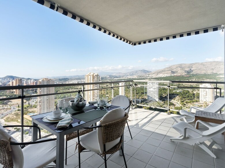 Apartamento Elegant Holiday Home In Benidorm With Swimming Pool
