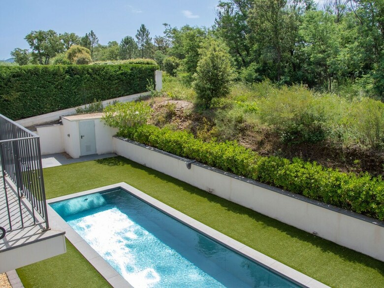 Cozy Villa In Le Plan-de-la-tour With Private Swimming Pool