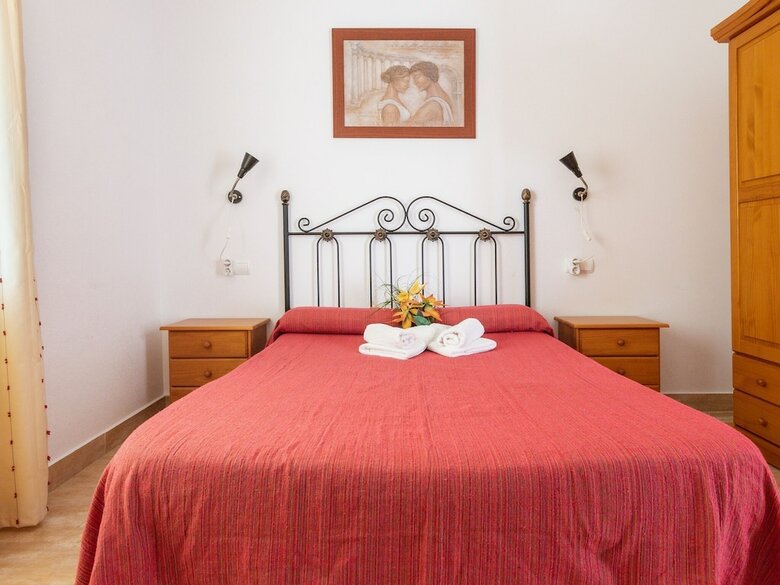Elegant Apartment In Total�n With Jacuzzi