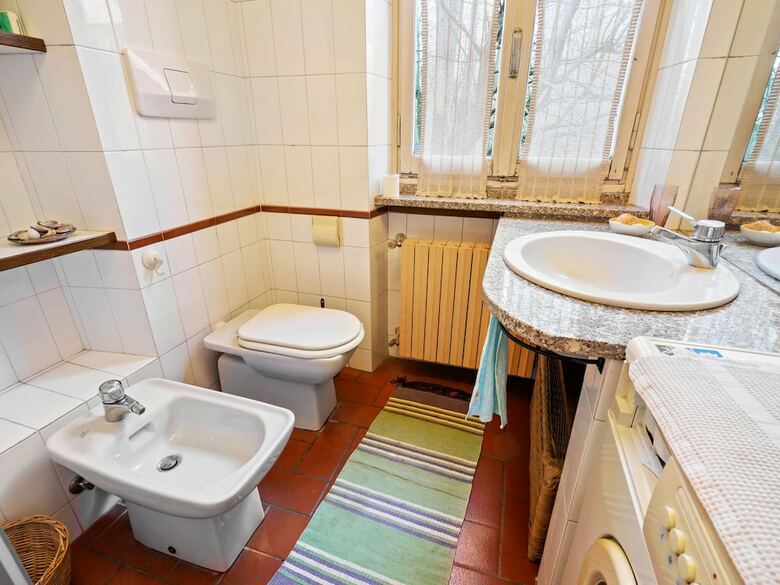 Colourful Holiday Home In Castelletto Ticino With Jacuzzi