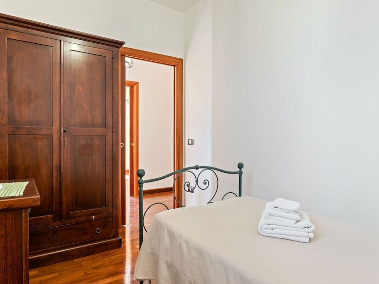 Peaceful Holiday Home In Punta Milocca With Private Pool
