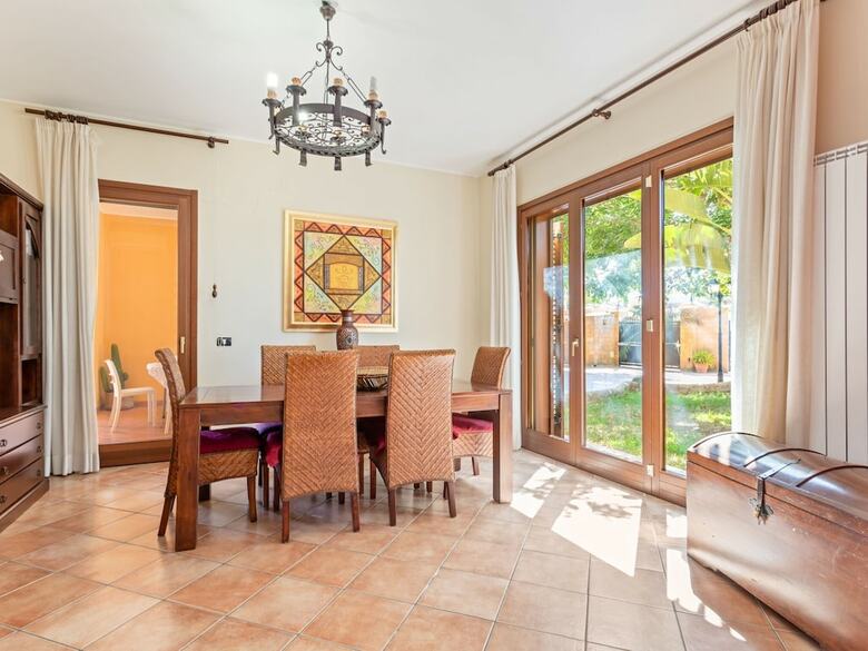 Peaceful Holiday Home In Punta Milocca With Private Pool
