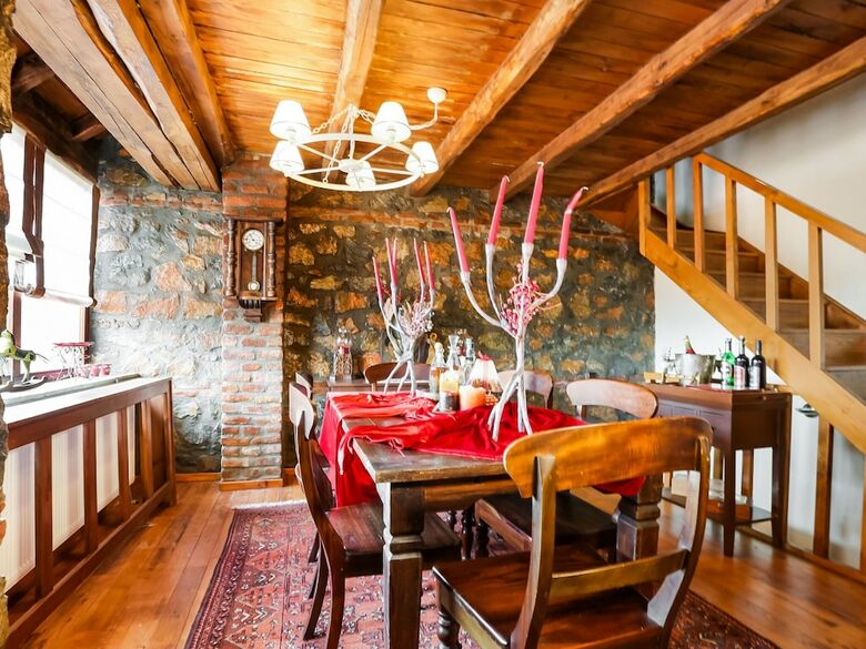 Lavish Holiday Home In Pella With Jacuzzi