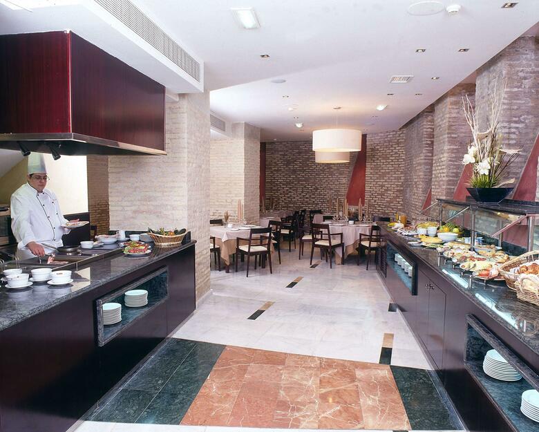 Hotel Catalonia El Pilar